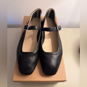Le Monde Beryl Mary Jane Ballet Flats size: 40